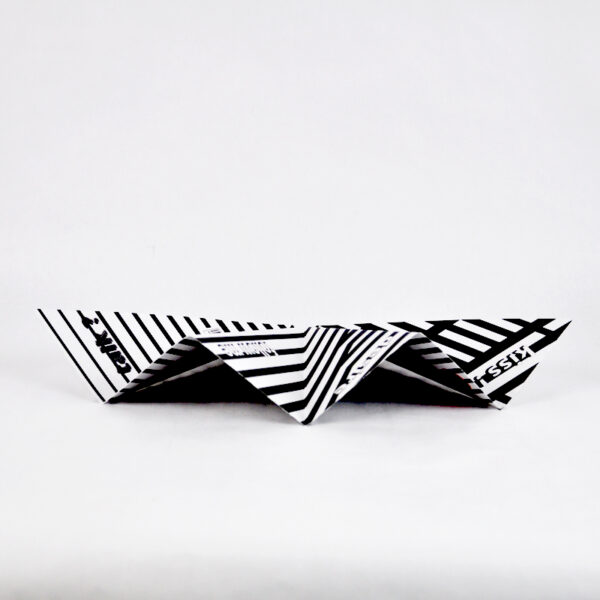op-art, optische täuschungen, BLACK&WHITE, hand fan, giveaway, wiener fächer, airdevienne, petra stelzmüller, wienerbrise, wienerluft, heisseluft, breeze, design, austria, vienna, austriatoday, austrialove, bestofaustria, designeveryday, form, individual, designagency, designstudio, designlovers