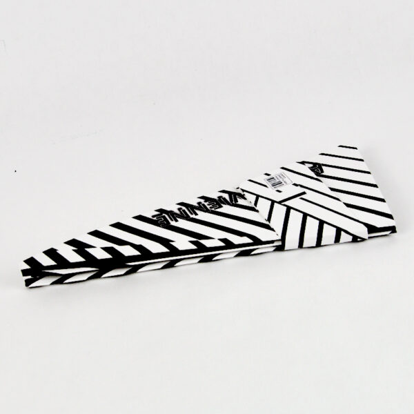 op-art, optische täuschungen, BLACK&WHITE, hand fan, giveaway, wiener fächer, airdevienne, petra stelzmüller, wienerbrise, wienerluft, heisseluft, breeze, design, austria, vienna, austriatoday, austrialove, bestofaustria, designeveryday, form, individual, designagency, designstudio, designlovers