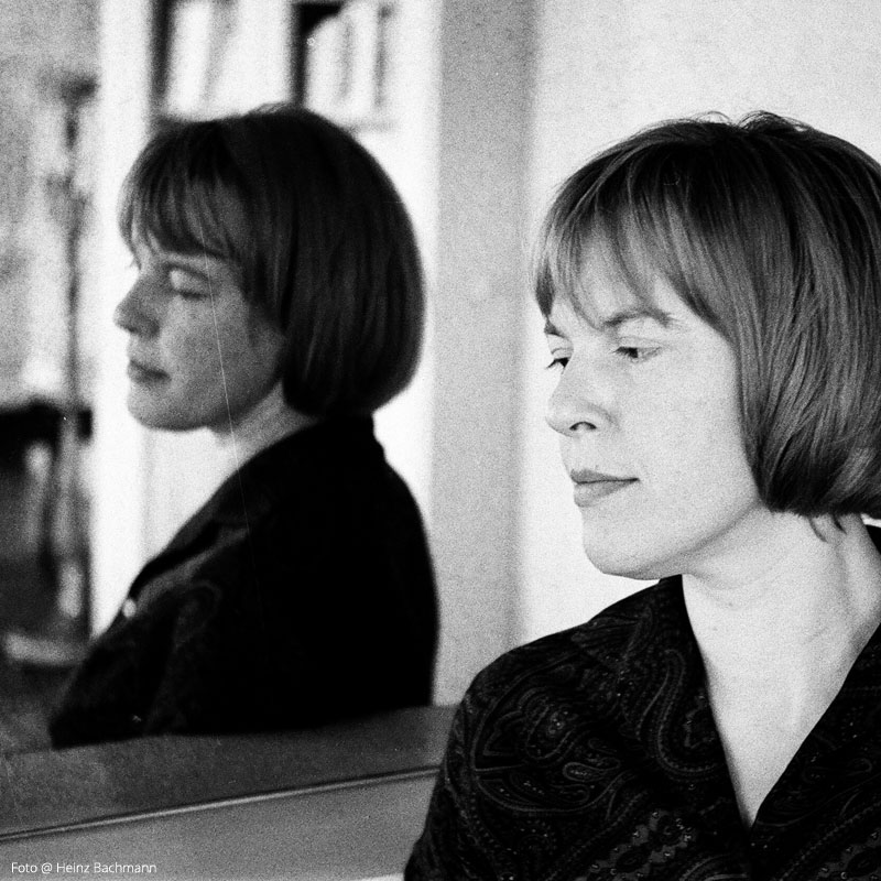 Ingeborg Bachmann Undine geht Kunstprojekt im Sigmund Freud Park Petra Stelzmüller