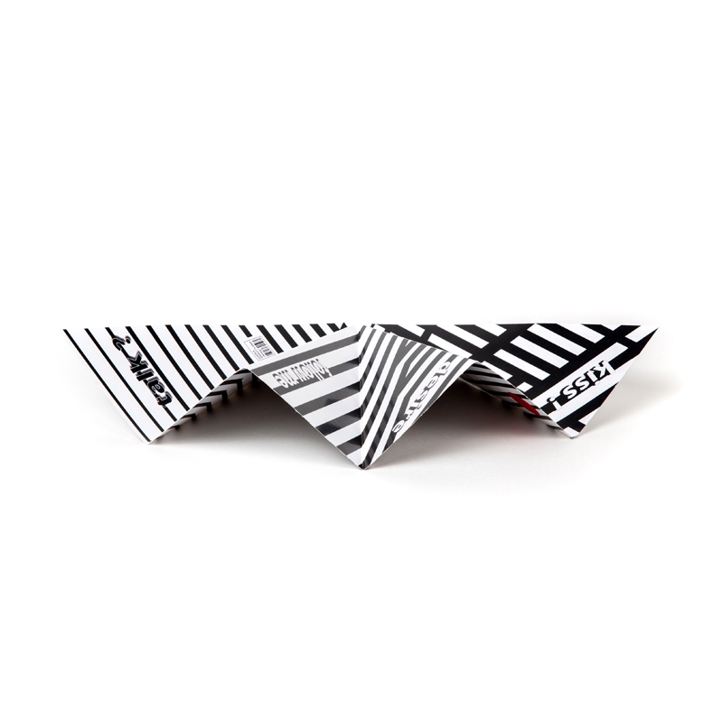 op-art, optische täuschungen, BLACK&WHITE, hand fan, giveaway, wiener fächer, airdevienne, petra stelzmüller, wienerbrise,