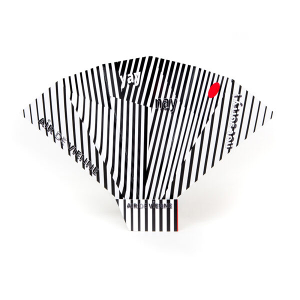op-art, optische täuschungen, BLACK&WHITE, hand fan, giveaway, wiener fächer, airdevienne, petra stelzmüller, wienerbrise,