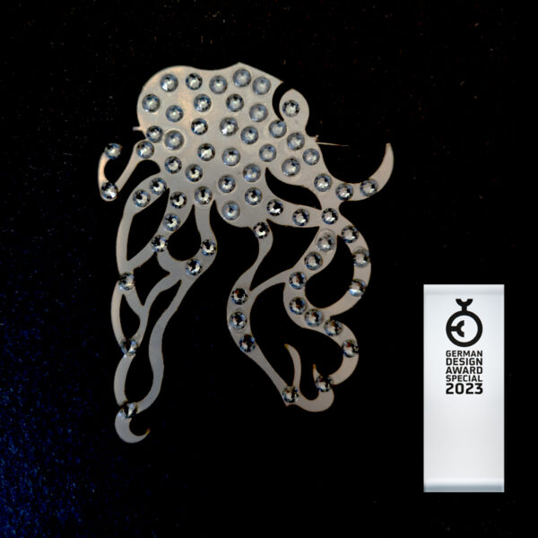 Wien, Brosche, Niro, gelasert, signiert, Petra Stelzmüller, KHM, Kunsthistorisches Museum, Design, exquisit, Kristalle aus Österreich